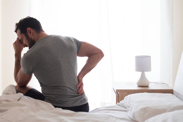 Consejos para dormir bien y evitar dolores de espalda